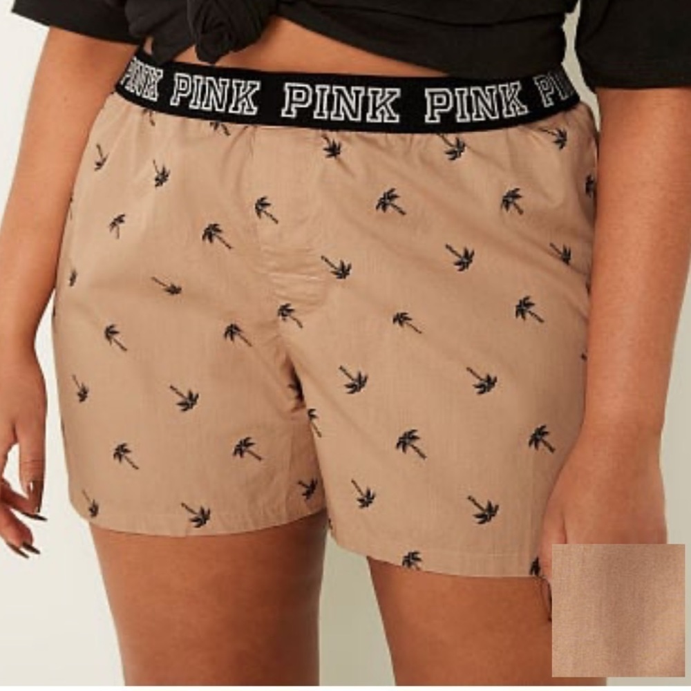 PINK VICTORIA’S SECRET
FLANNEL BOXY PAJAMA SHORTS